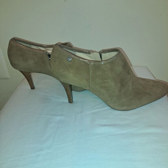 Calvin Klein Ankle Boots Booties 9.5 M Pointed Toe Brown Suede Leather Women's - Picture 5 of 12